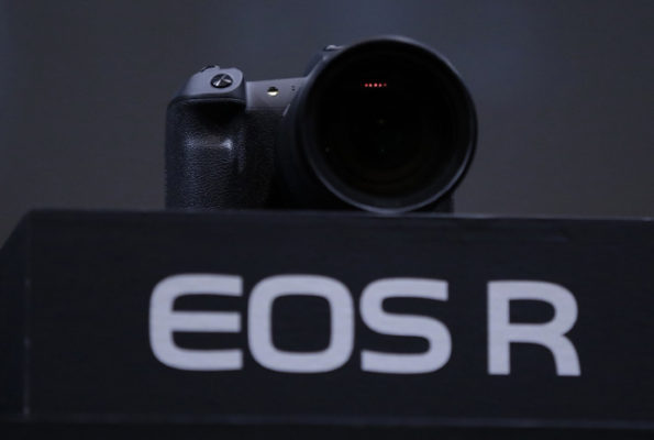 Canon EOS R