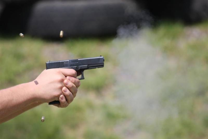 Glock_2.JPG