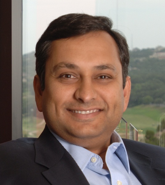 Manoj-Saxena.JPG